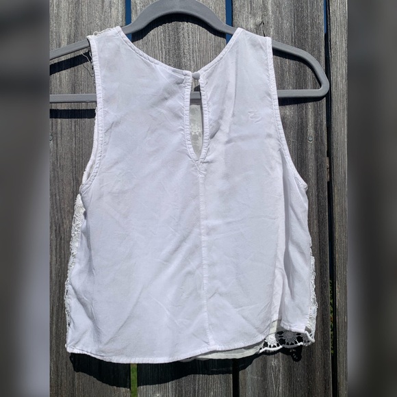 Divided Crop Tank - Picture 5 of 5